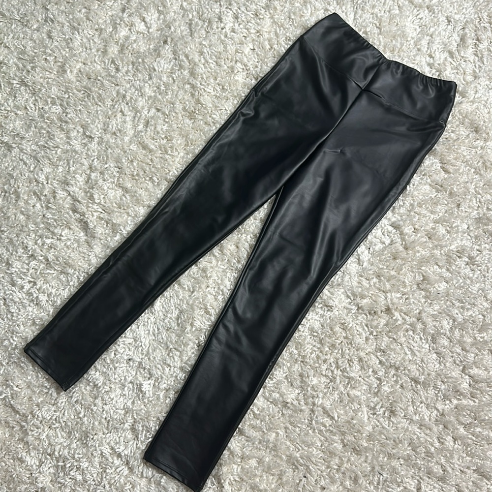 Matte high waisted leggings